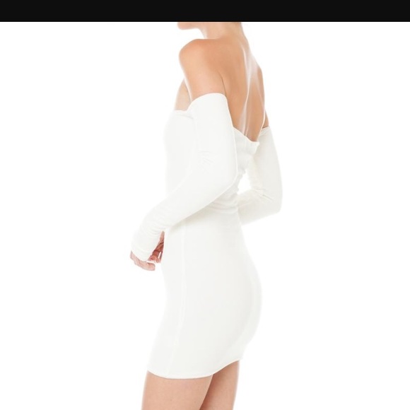 Off the shoulder dress - Picture 2 of 3